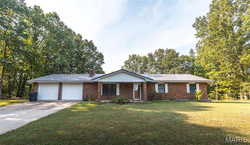 16324 Hardwood Lane St Robert Missouri 3 bedroom 2 bathroom home for sale listed at $255,000