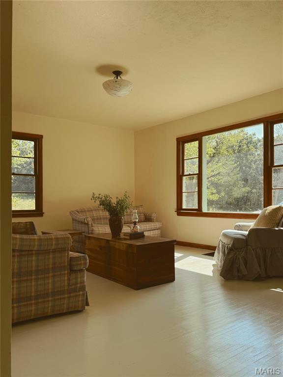 Primary bedroom — 20012 Highway 133 Dixon Missouri real estate