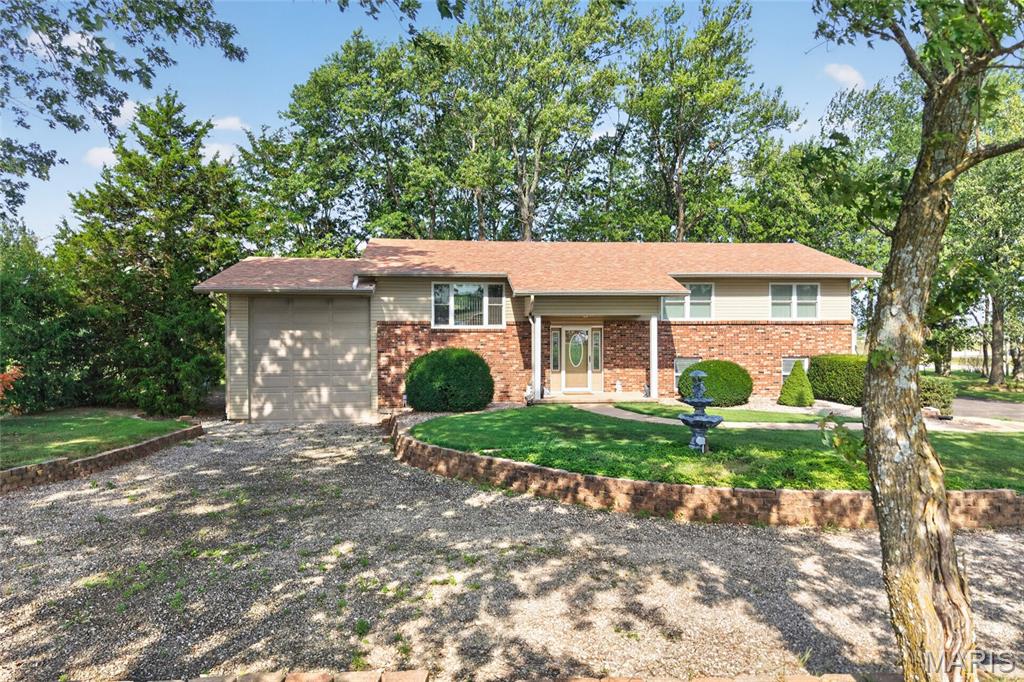 538 W Fremont Road Lebanon Missouri 4 bedroom 3 bathroom home for sale listed at $335,000