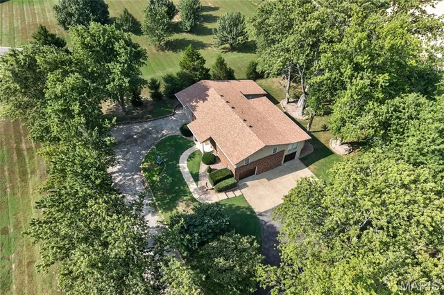 Front exterior — 538 W Fremont Road Lebanon Missouri real estate