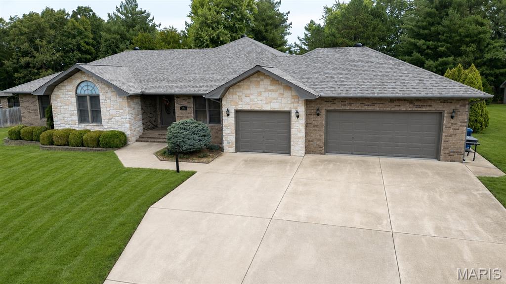 503 Primrose Lane Houston Missouri 3 bedroom 4 bathroom home for sale listed at $369,000