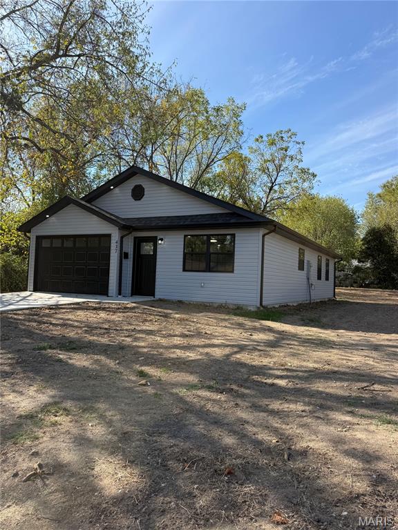Front exterior — 437 Polk Avenue Lebanon Missouri real estate