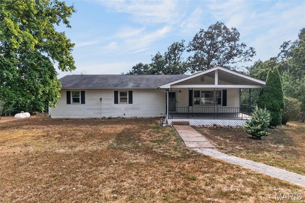 26217 Silver Lane Waynesville Missouri 3 bedroom 2 bathroom home for sale listed at $289,900