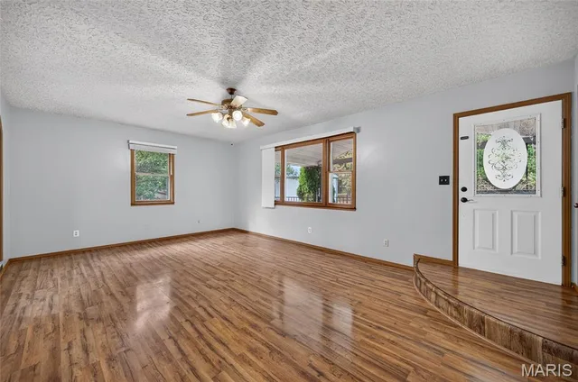 Kitchen — 26217 Silver Lane Waynesville Missouri real estate