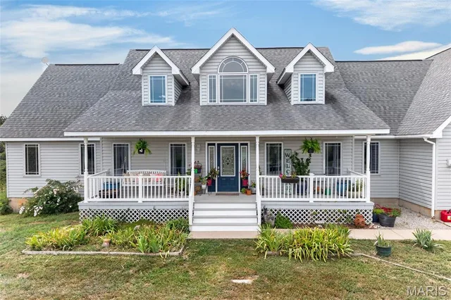 271 Pleasant Knoll Road, Stoutland MO