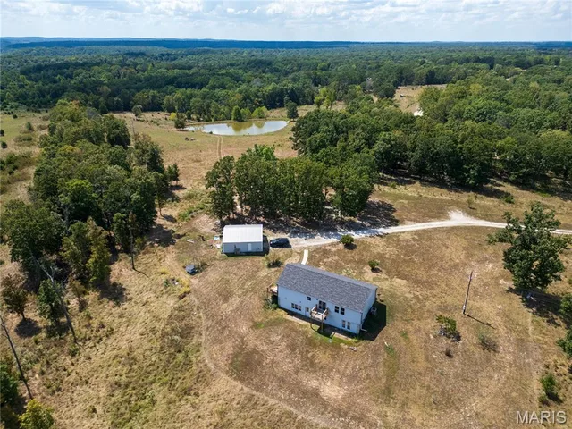 25200 Raleigh Road, Waynesville MO