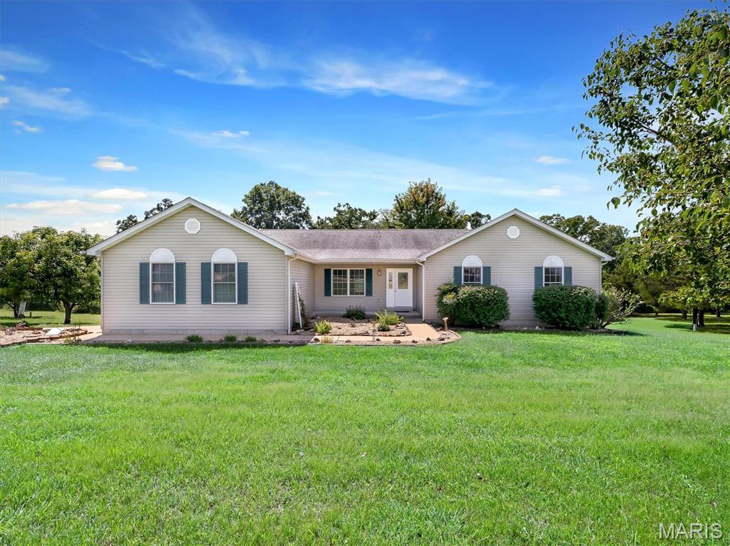 114 Ledge Rock Drive, De Soto MO