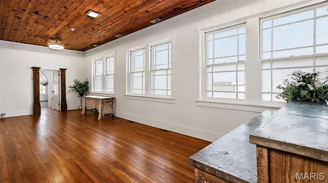 Kitchen — 402 1st Street Houston Missouri real estate