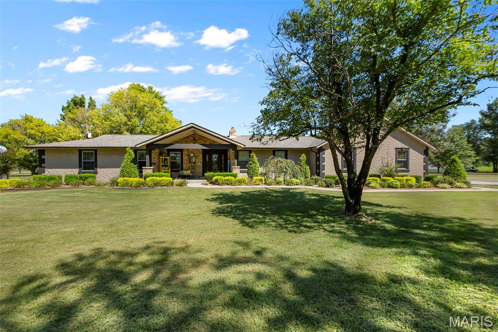 2512 County Highway 401 Benton Missouri 5 bedroom 3 bathroom home for sale listed at $999,999