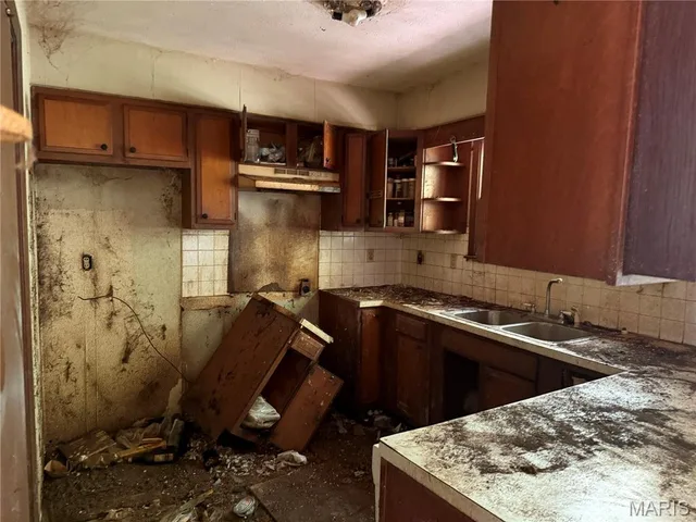 Kitchen — 706 McClain Street Richland Missouri real estate