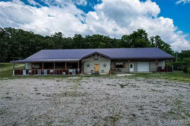 Primary bedroom — 157 W State Road H Stoutland Missouri real estate