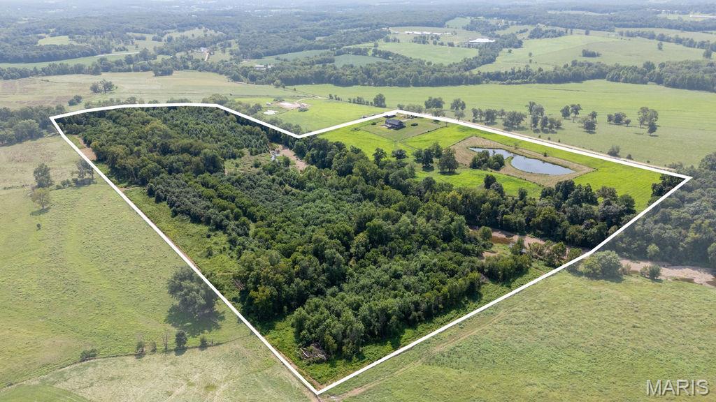 56504 Shaw Road Olean Missouri 4 bedroom 4 bathroom home for sale listed at $940,000