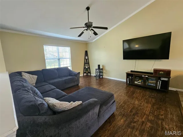 Kitchen — 22716 Return Lane Waynesville Missouri real estate