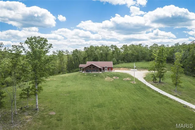 Front exterior — 150 Keysville Road Steelville Missouri real estate