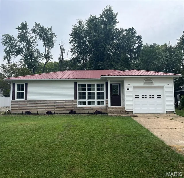 107 6th Street, Dixon MO