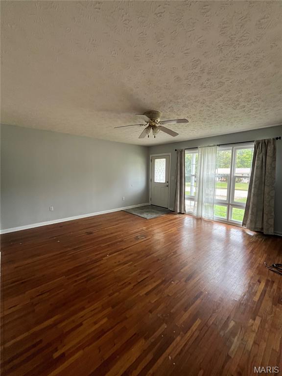 Primary bedroom — 107 E 6th Street Dixon Missouri real estate