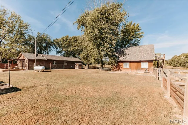 Primary bedroom — 25301 N Highway 133 Richland Missouri real estate