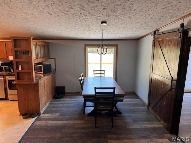 Kitchen — 14216 Charter Church Road De Soto Missouri real estate