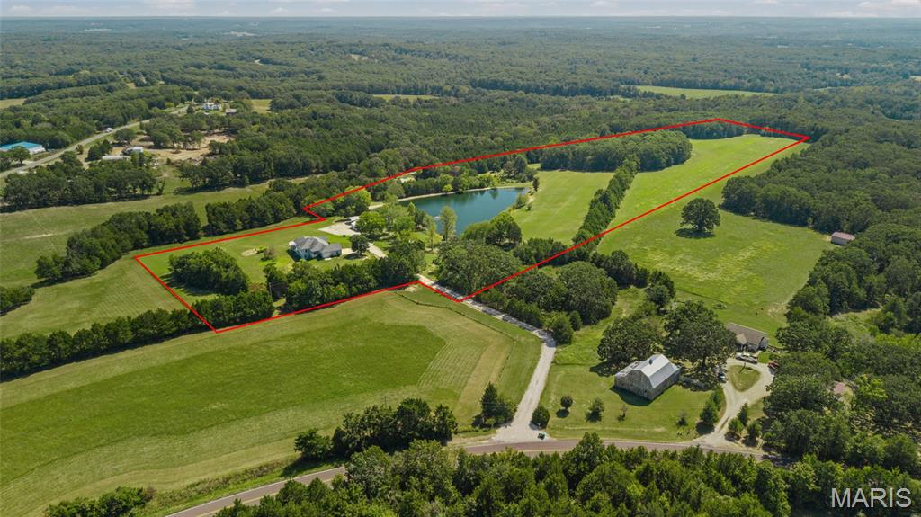 960 Buck Creek Lane Gerald Missouri 3 bedroom 3 bathroom home for sale listed at $689,900