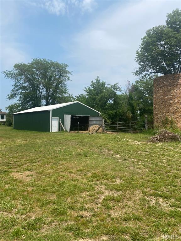 Primary bedroom — 1671 Drake Ln Robertsville Missouri real estate