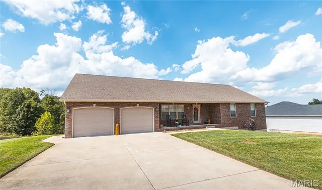Front exterior — 110 Paradise Street Waynesville Missouri real estate
