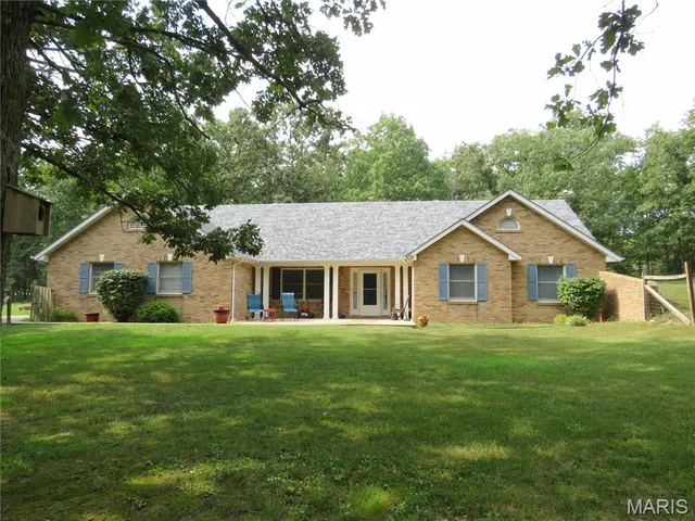 3661 Pump Station Road, Rosebud MO
