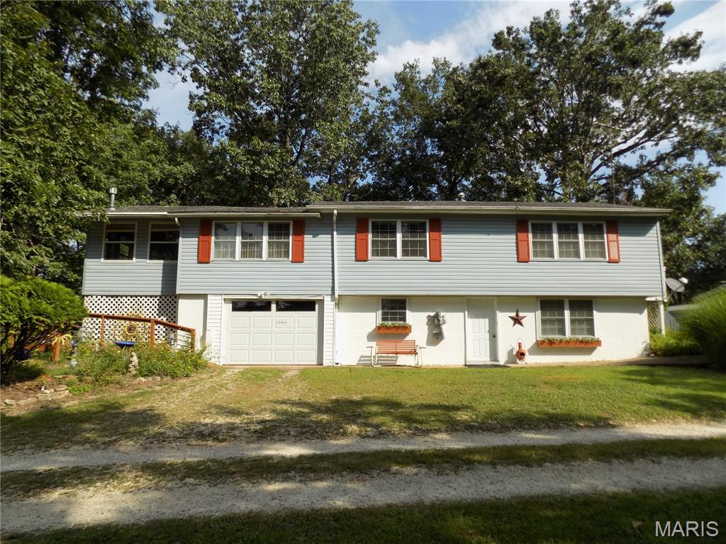 13428 Private Drive 7139 Rolla Missouri 3 bedroom 2 bathroom home for sale listed at $299,000