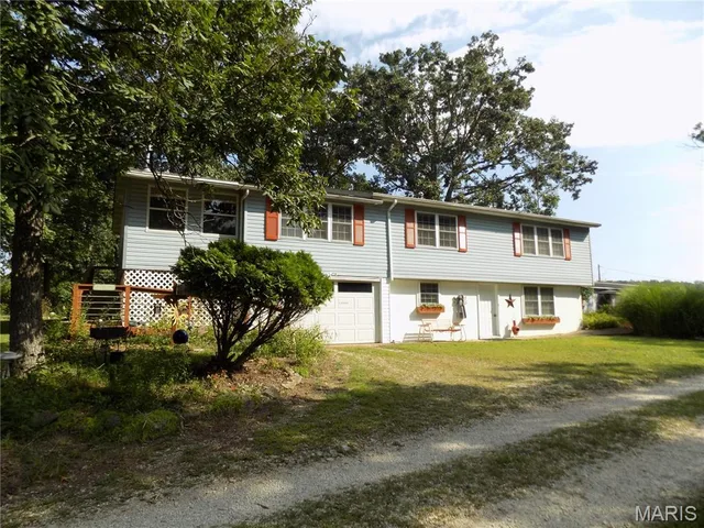 Front exterior — 13428 Private Drive 7139 Rolla Missouri real estate