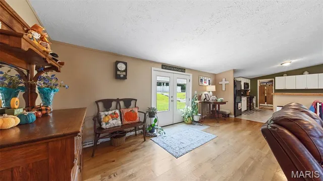 Primary bedroom — 18455 County Road 5310 Rolla Missouri real estate