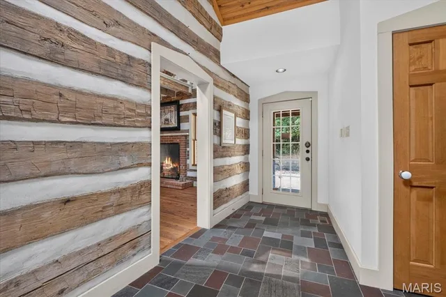 Primary bedroom — 17775 Orrville Road Wildwood Missouri real estate