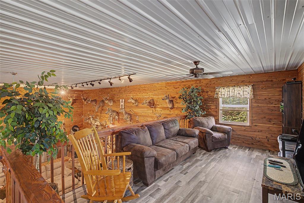Photo 29