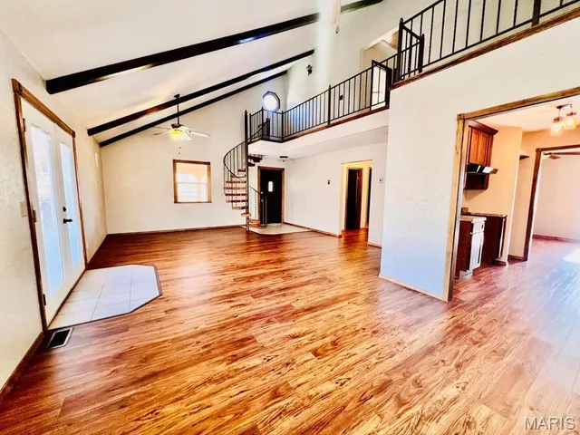 Living room — 16144 Horse Shoe Drive Houston Missouri real estate