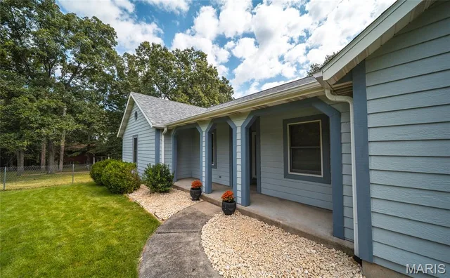 Front exterior — 10572 Butler Circle Rolla Missouri real estate