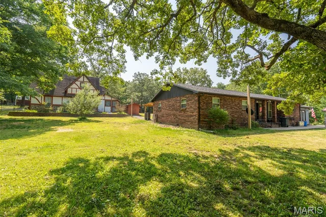 2426 County Road 462, Poplar Bluff MO