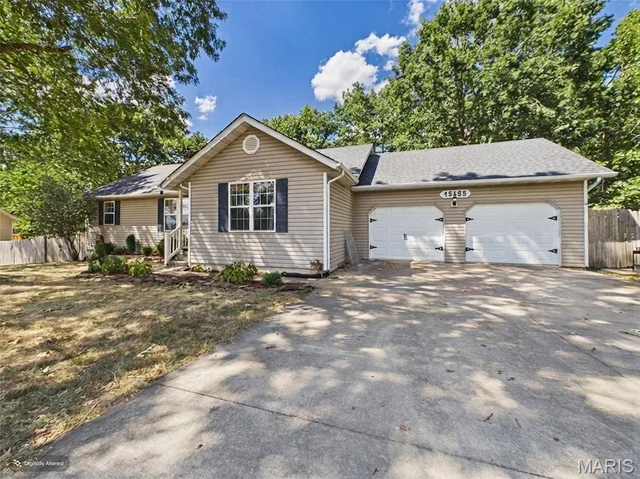 Front exterior — 15455 Top Drive St Robert Missouri real estate