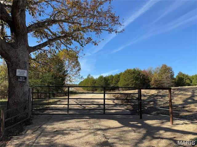 Primary bedroom — Tract 1 off Madison 9568 Fredericktown Missouri real estate