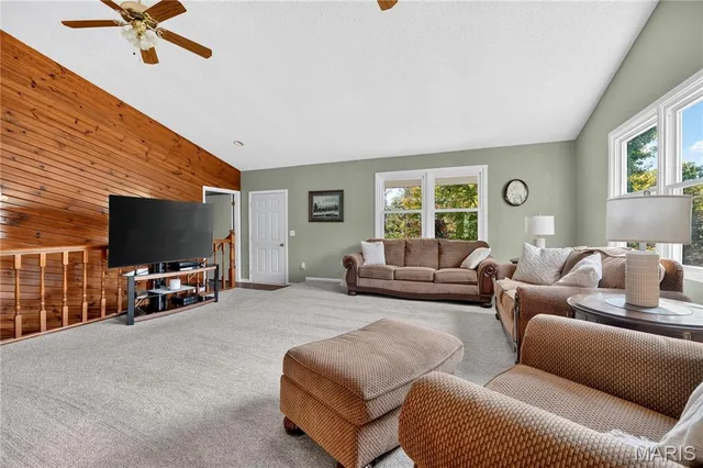 Kitchen — 519 Grandview Road St Clair Missouri real estate