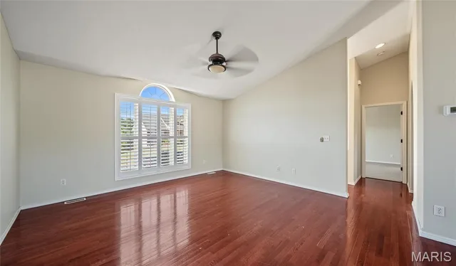Living room — 164 Ridgeview Drive St Robert Missouri real estate