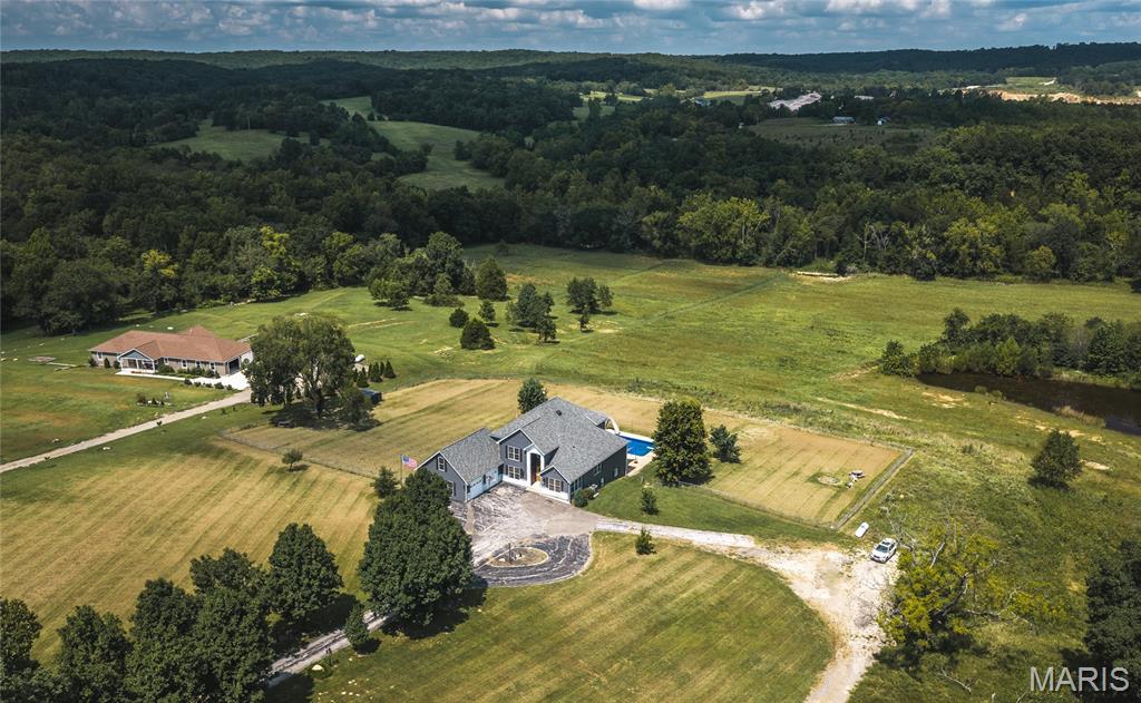 4411 Rock Road Bourbon Missouri 5 bedroom 6 bathroom home for sale listed at $799,900