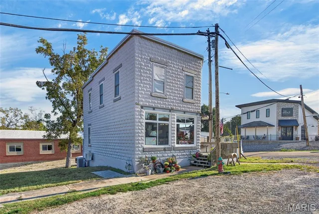 Kitchen — 200 Commercial Street Crocker Missouri real estate