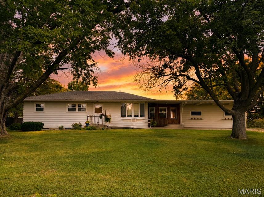 12492 New London Gravel, New London MO