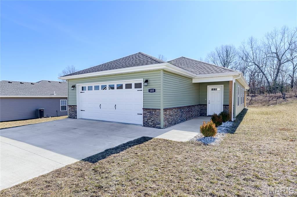 105 Daniels Court St Robert Missouri 3 bedroom 2 bathroom home for sale listed at $262,900