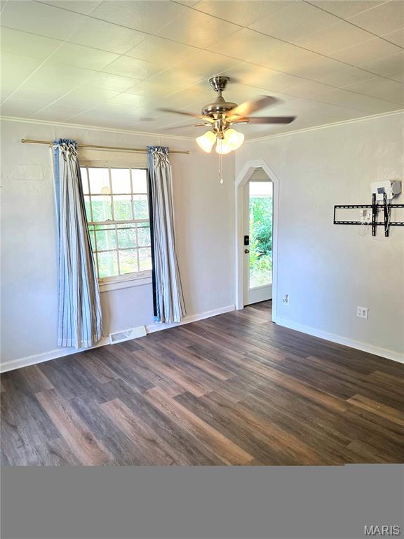 Living room — 200 E 1st Street Rolla Missouri real estate