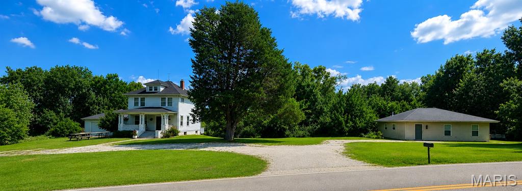 1600 Koch Road O'Fallon Missouri 4 bedroom 1 bathroom home for sale listed at $599,000