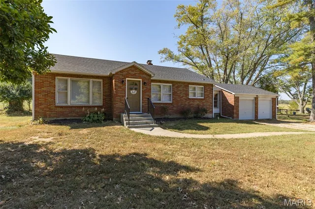 Front exterior — 5808 & 5802 Highway F Farmington Missouri real estate
