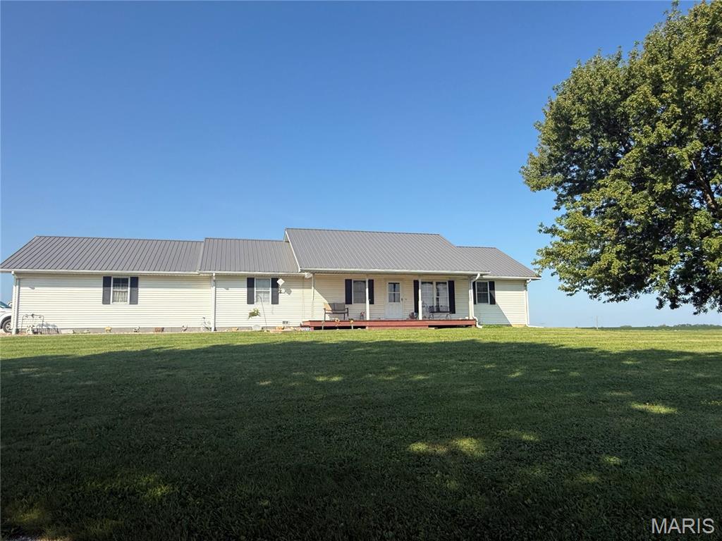19182 Missouri Drive Glenwood Missouri 3 bedroom 2 bathroom home for sale listed at $449,000