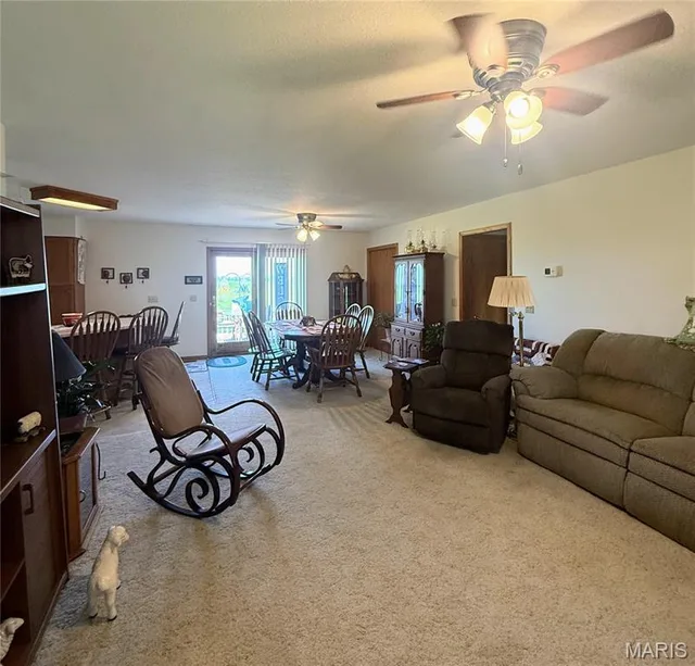 Living room — 19182 Missouri Drive Glenwood Missouri real estate