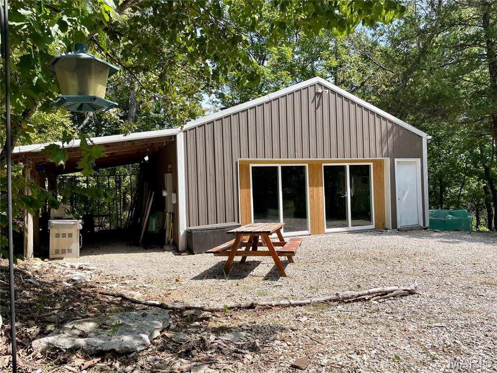 14 Boulder Pass New Florence Missouri home for sale listed at $155,000