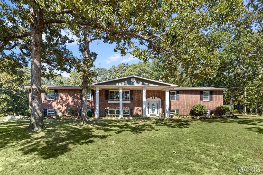 1466 Neff Road St Clair Missouri 4 bedroom 2 bathroom home for sale listed at $574,950