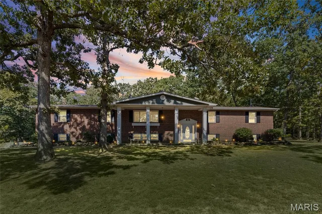 Front exterior — 1466 Neff Road St Clair Missouri real estate